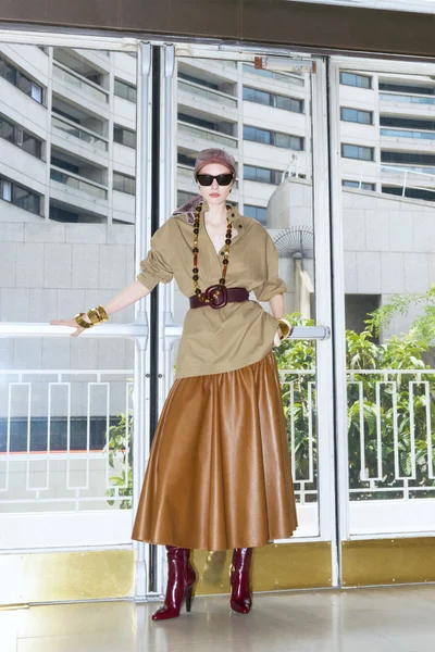 Look 13